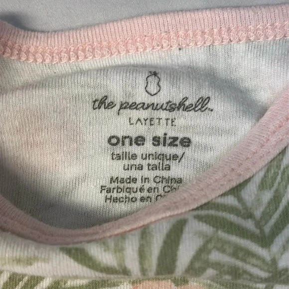 The Peanut shell - newborn nightgown/sleep sack - Picture 2 of 3